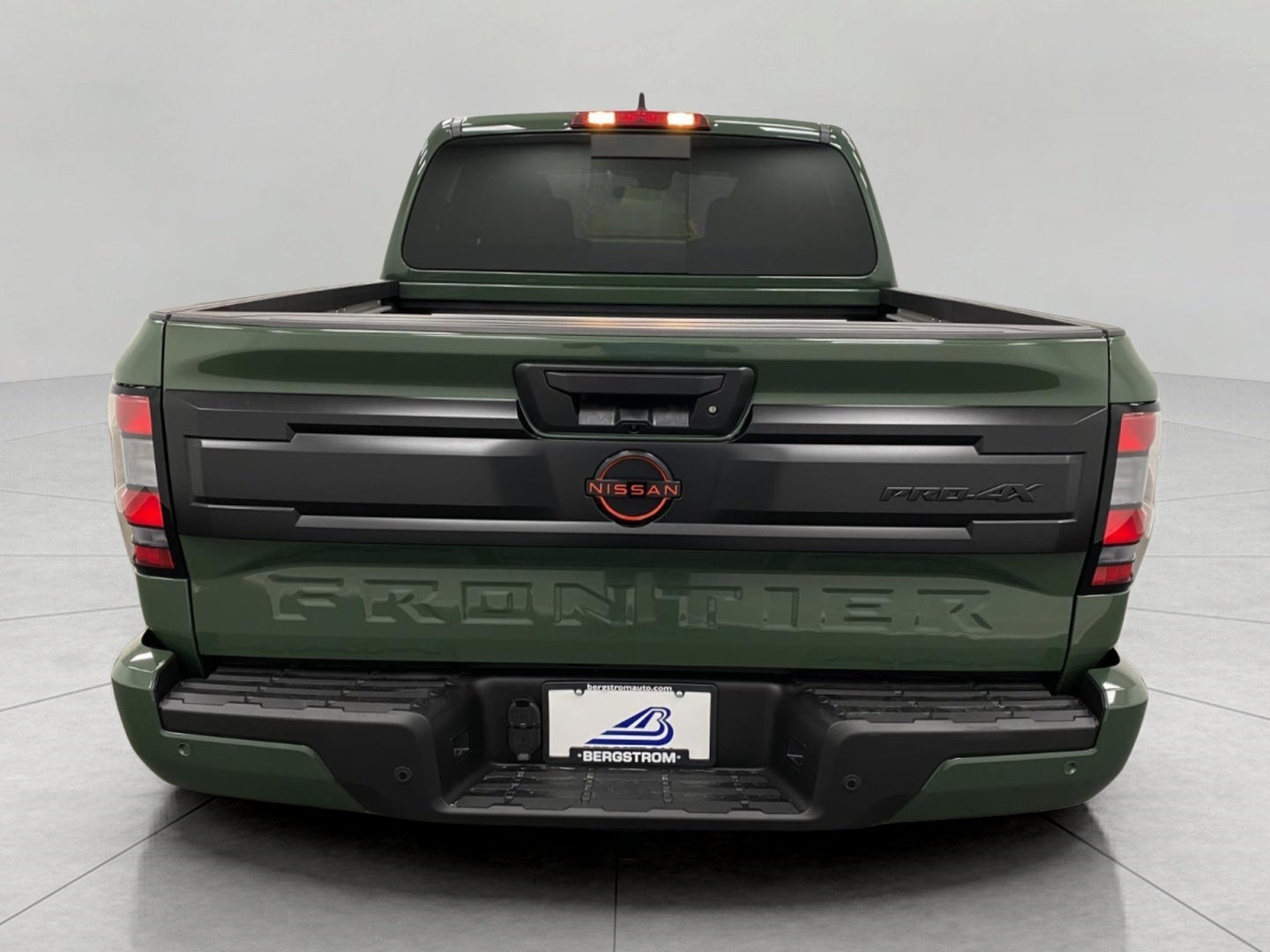 2026 Nissan Frontier — detail view