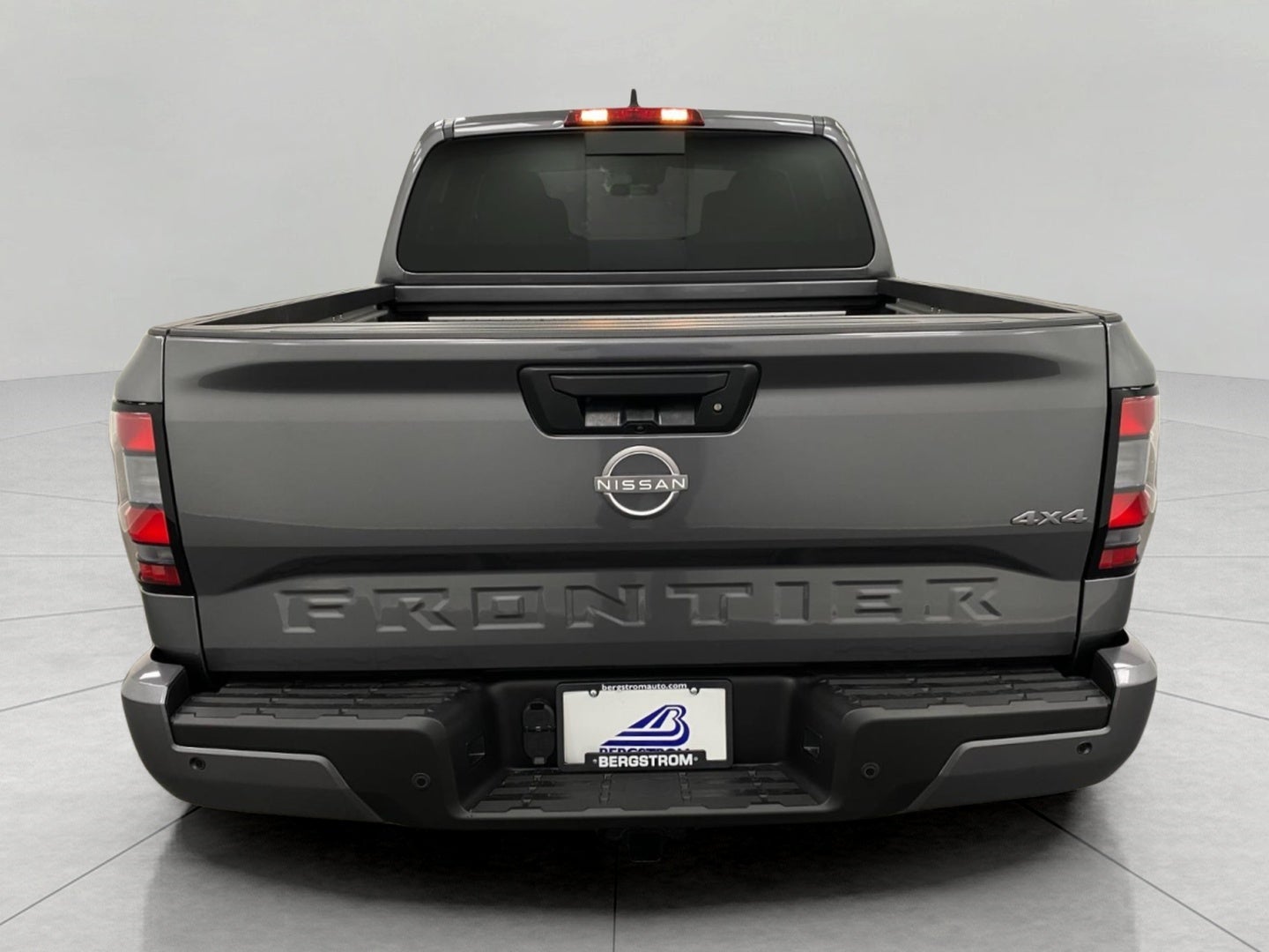 2026 Nissan Frontier — detail view